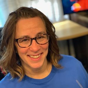 Meet your Posher, Suzanne